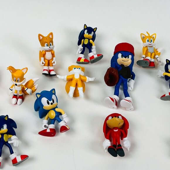 Sonic The Hedgehog Lot of 13 Mixed Figure & a Car - Picture 3 of 4